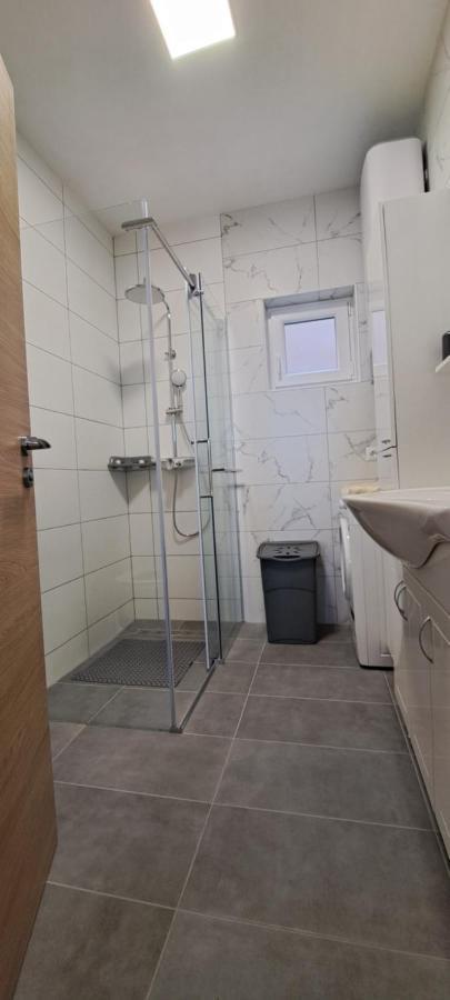 Apartman Helena Zengg Kültér fotó