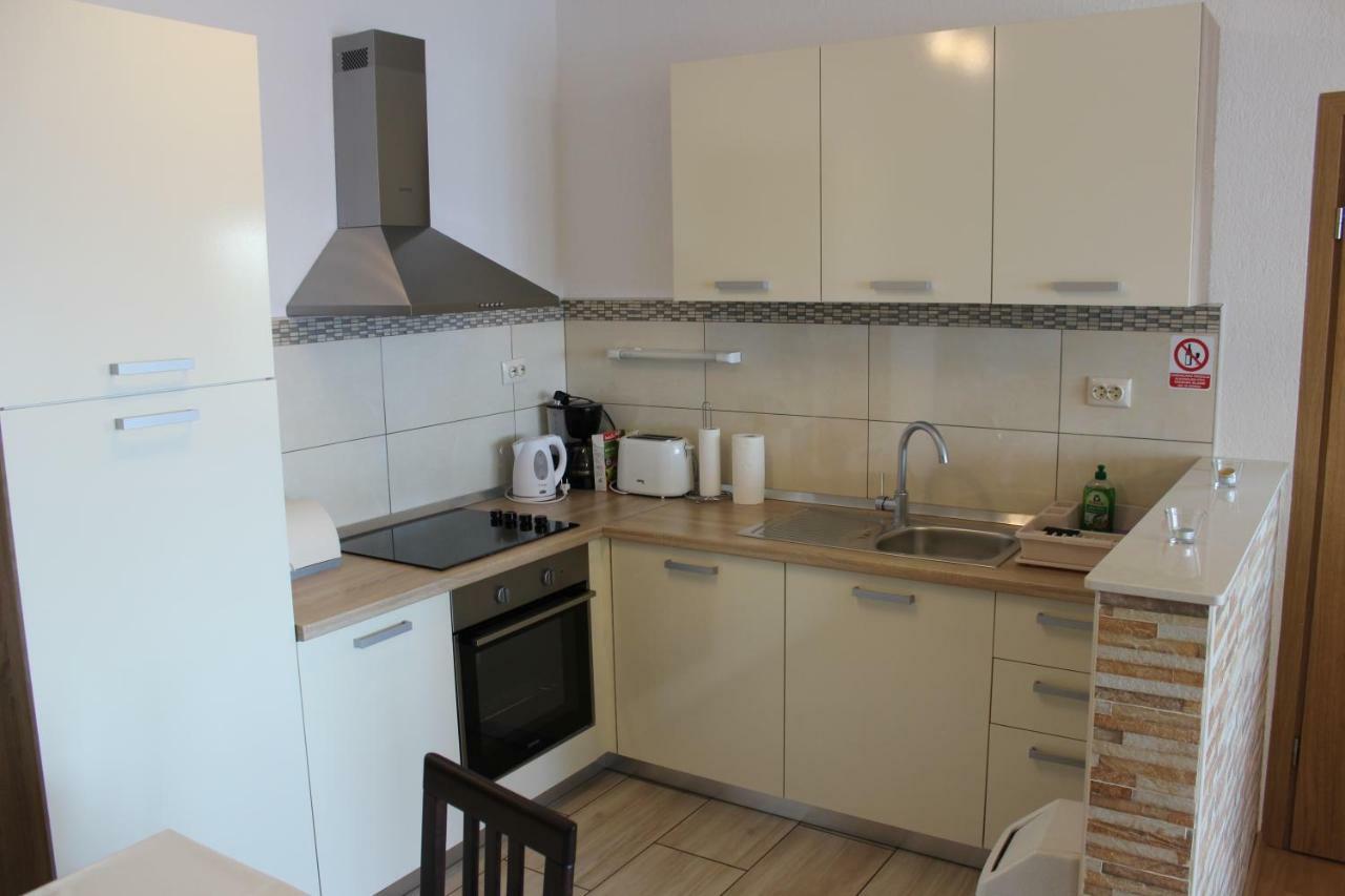 Apartman Helena Zengg Kültér fotó