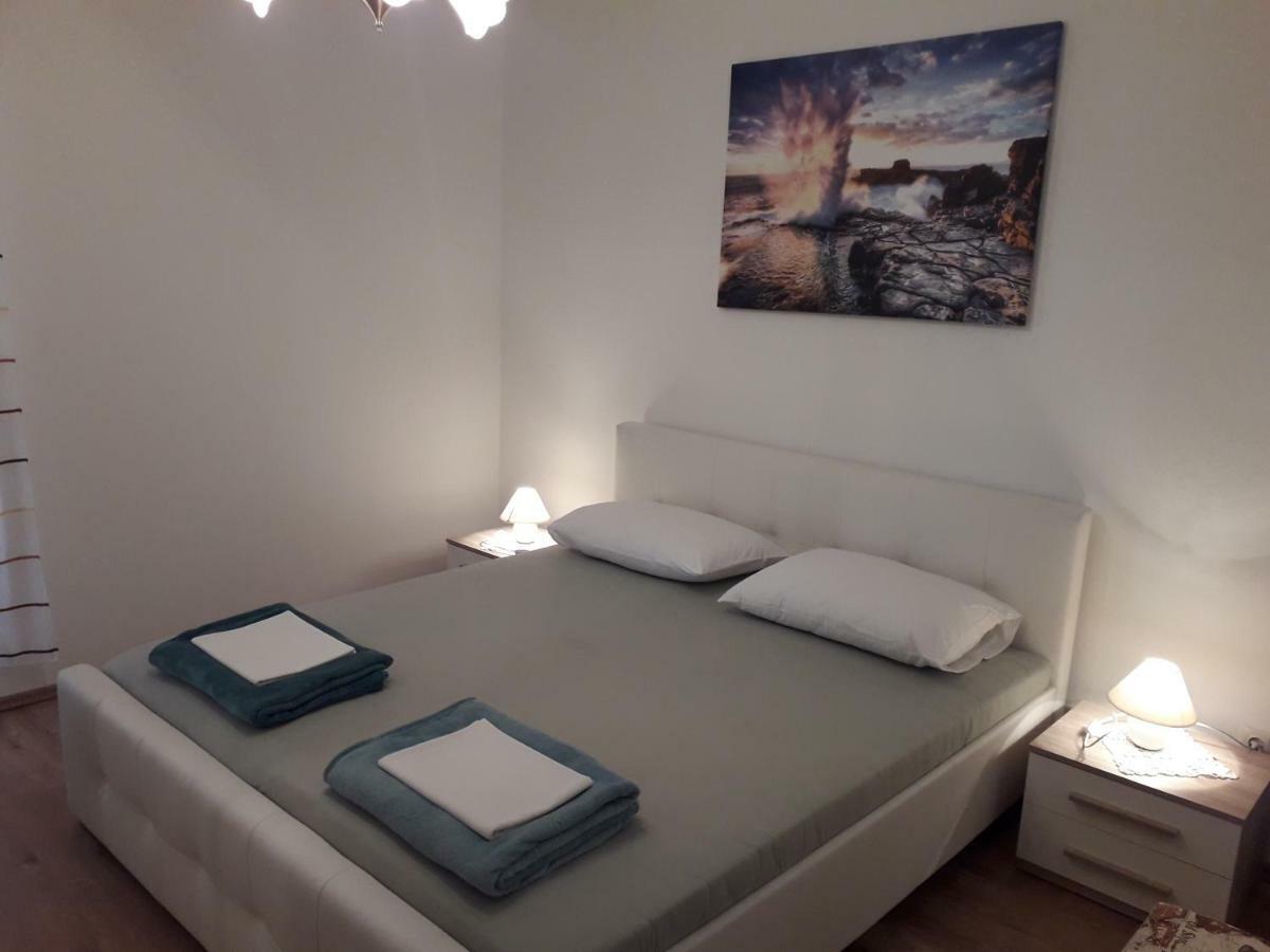 Apartman Helena Zengg Kültér fotó